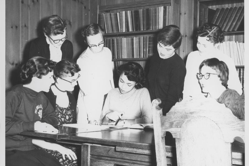 eight students, reader roundtable 1957